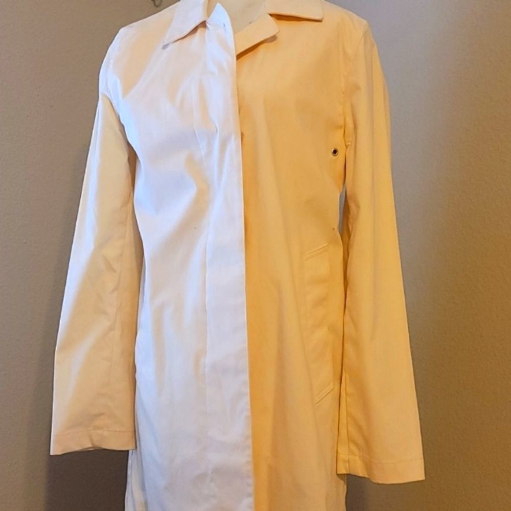 - Gap trench coat size small.